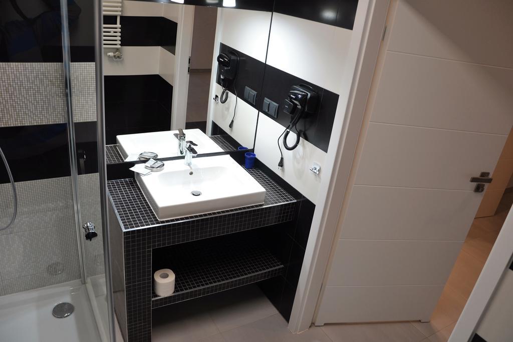 Apartamenty Krawiecka Zielona Góra Esterno foto